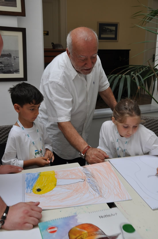 Blogger anneler çocuklarıyla, Türkiye’nin minik ressamlarını ziyaret etti 