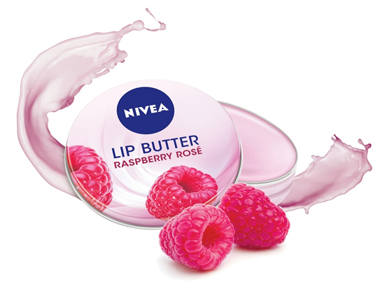 Yeni NIVEA Lip Butter Dudak Kremleri ile yumuşacık dudaklar.